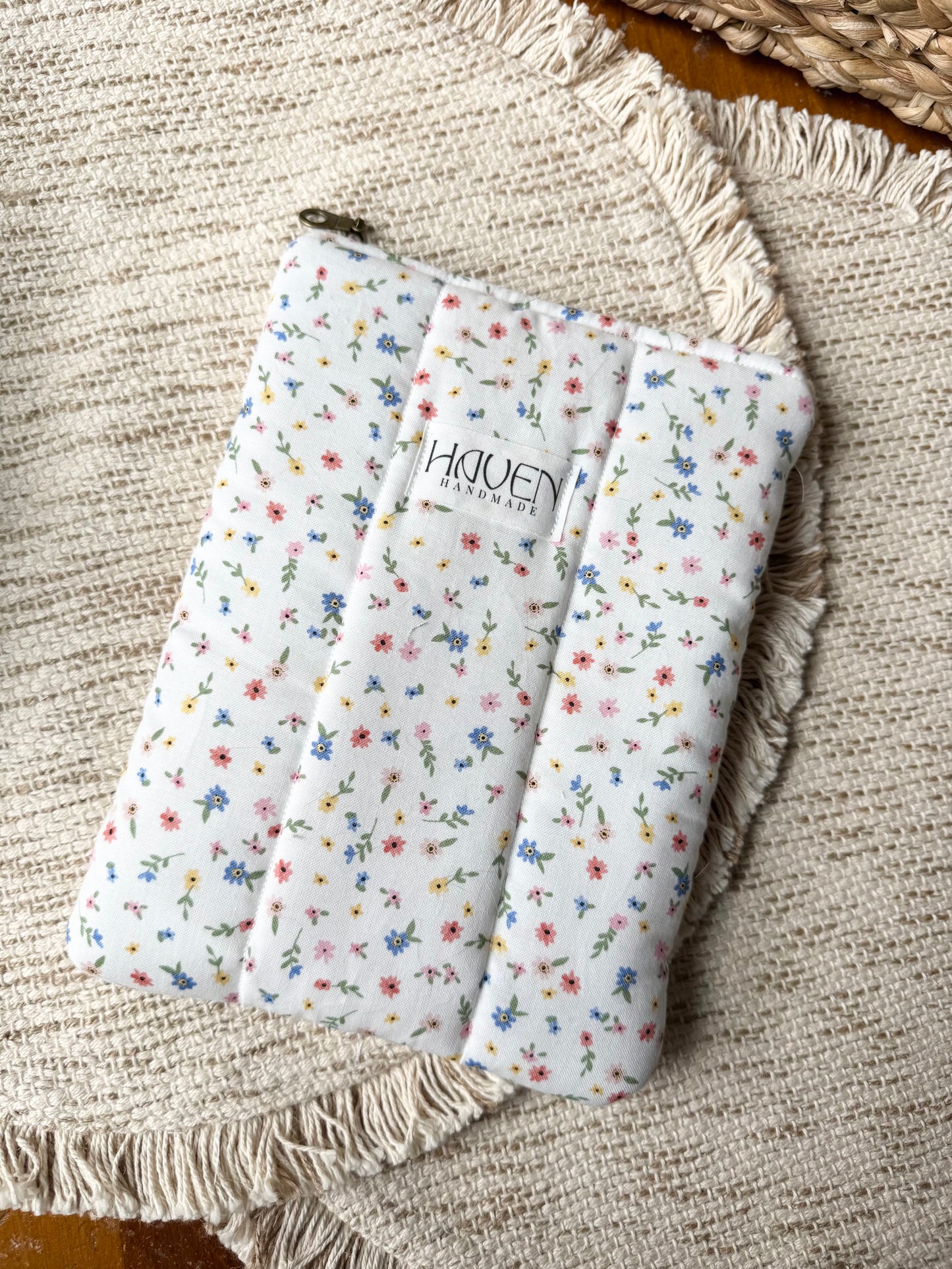 Kindle Sleeve - Ditsy Floral